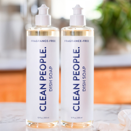 12 fl oz Dish Soap Available in 3 Scents:
– Citrus Clove: A citrus and rich clove scent that is fresh and warm.
– Lemon Verbena: A zesty, odor banishing aroma that is beautifully clean smelling.
– Fragrance Free: Unscented
No Dyes, Phosphates, Parabens, or Phthalates.
Made with Essential Oils and Natural Fragrance, so No Synthetic Fragrances!